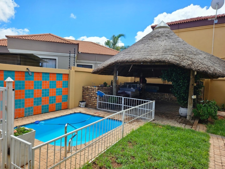 3 Bedroom Property for Sale in Hillcrest Northern Cape